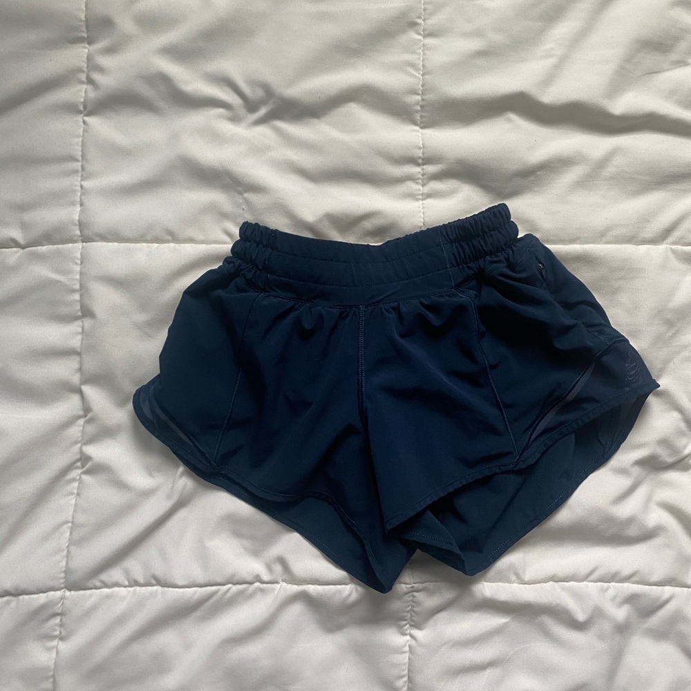 lululemon navy hottie hot shorts